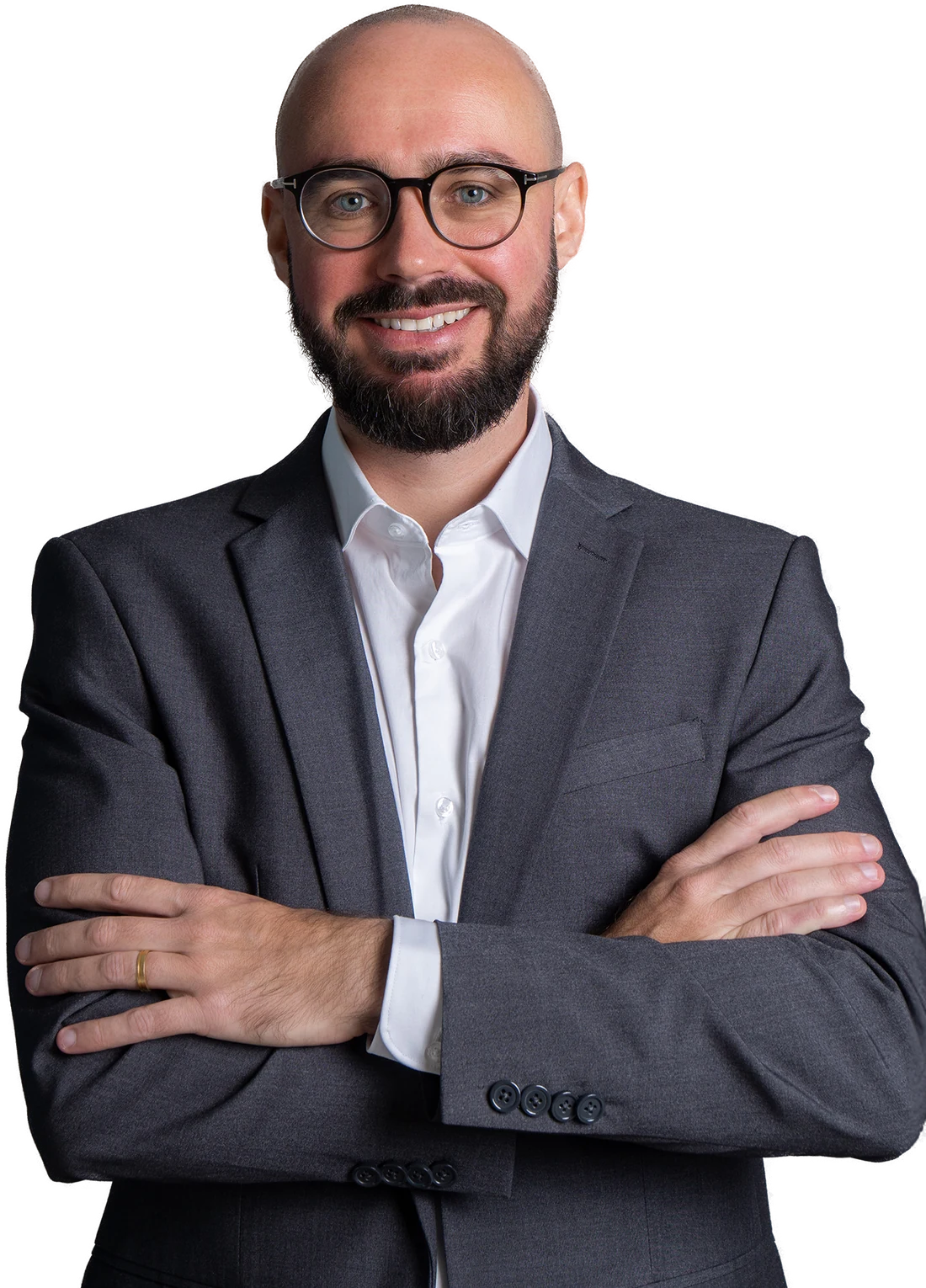 Dr. Renato Susin, de braços cruzados, sorrindo